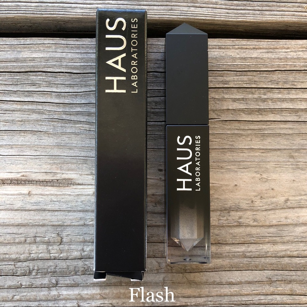 HAUS LABORATORIES Glam Attack Liquid Shimmer Powder in Flash